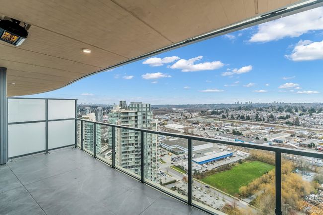 2501 - 4890 Lougheed Highway, Condo with 1 bedrooms, 1 bathrooms and 1 parking in Burnaby BC | Image 13