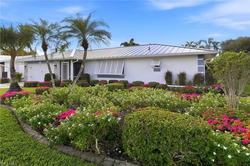 4629 Forest Glen Dr, NORTH FORT MYERS, FL, 33903-4637 | Card Image