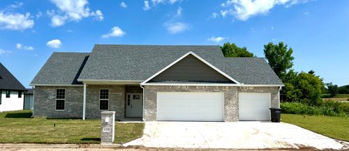 138 Castle Pines Dr, Arkansas City, KS, 67005-6698 | Card Image