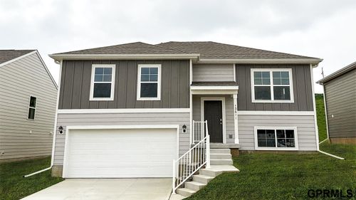 18487 Greenfield St, Omaha, NE, 68136 | Card Image