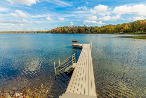 34352 Valley Road, Delafield, WI, 53066 | Card Image