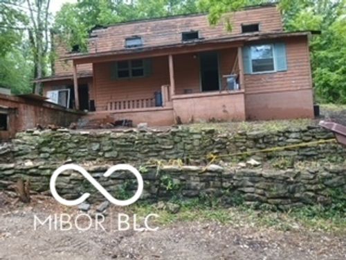 8803 S Sleepy Hollow Rd, Waldron, IN, 46182-9798 | Card Image
