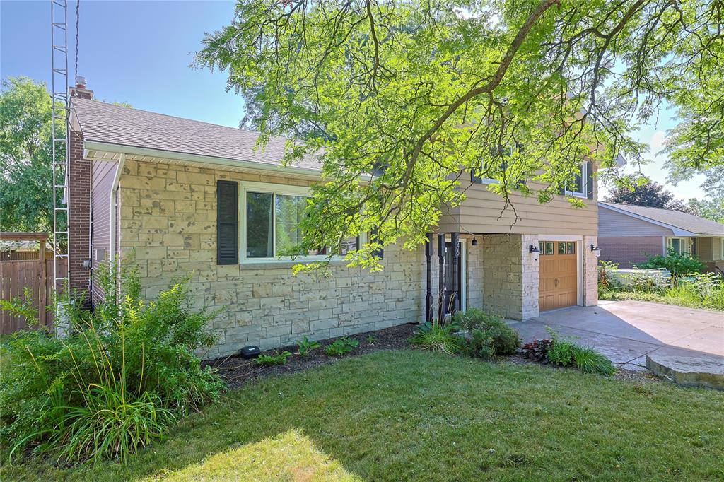 Residential in Petrolia 5