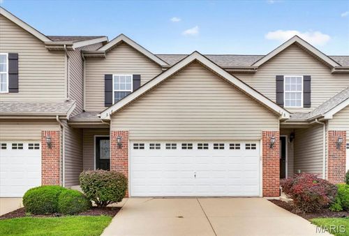 816 Foxgrove Drive, Fairview Heights, IL, 62208 | Card Image