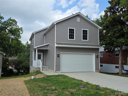 10107 Niblic Dr, Overland, MO, 63114-2223 | Card Image