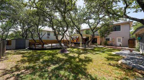 9220 Jorwoods Dr, San Antonio, TX, 78250-5265 | Card Image