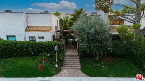 31-5243 Yarmouth Ave, Encino, CA, 91316-3729 | Card Image