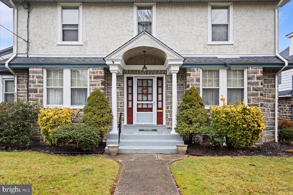 Lombardy Rd, Drexel Hill, PA 19026