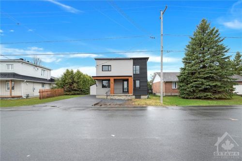 745 St Joseph St, Casselman, ON, K0A1M0 | Card Image