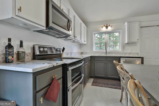 2950 W Ellis Rd, House other with 2 bedrooms, 1 bathrooms and null parking in Griffin GA | Image 6