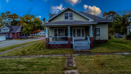 300 N Axtel Ave, Milford, IL, 60953-1006 | Card Image