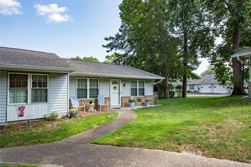 350b-350 Woodbridge Dr, Ridge, NY, 11961 | Card Image