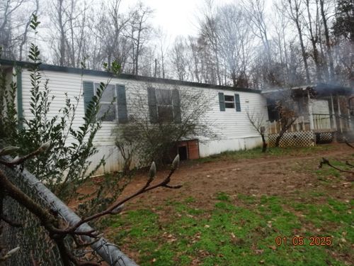 1882 Jordan Rd, Chapmansboro, TN, 37035-5303 | Card Image