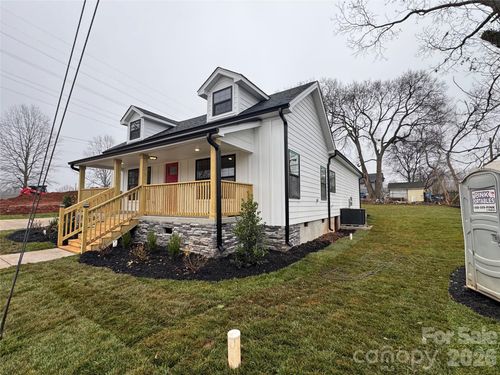 203 Lee St, FORT MILL, SC, 29715-1523 | Card Image