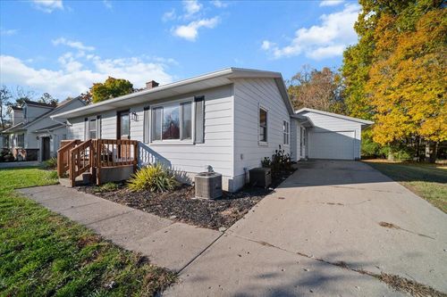 615 W High St, Hastings, MI, 49058-1123 | Card Image