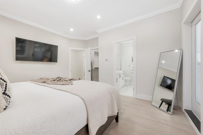 212 Blackman St, House other with 6 bedrooms, 5 bathrooms and 5 parking in New Westminster BC | Image 21
