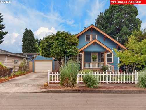 245 W Berkeley St, Gladstone, OR, 97027-2322 | Card Image