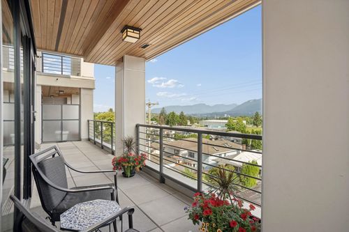 301-4721 Hastings St, Burnaby, BC, V5C2K8 | Card Image