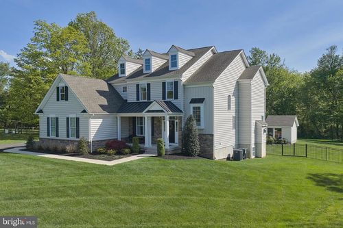 112 Winding Ln, NEWTOWN, PA, 18940-1215 | Card Image