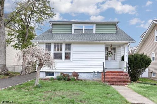 5 Prospect St, Hawthorne, NJ, 07506-3717 | Card Image