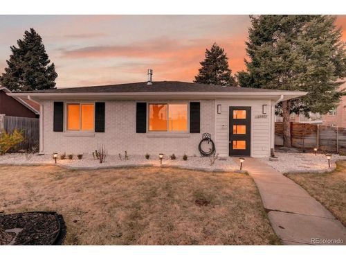 2201 S Dexter St, Denver, CO, 80222-5011 | Card Image