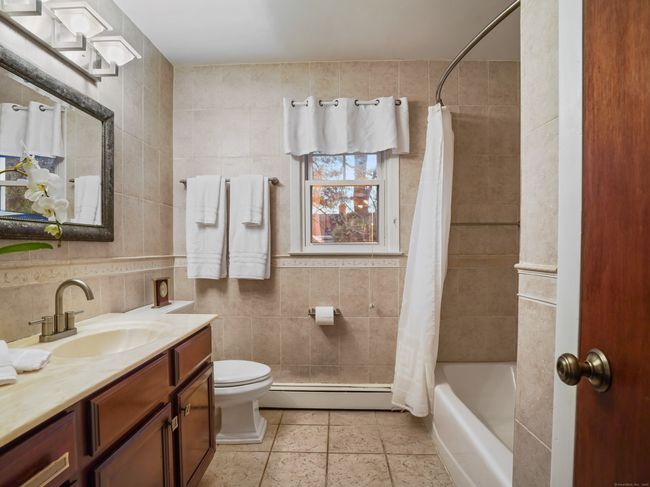 8 Dorset Rd, House other with 4 bedrooms, 2 bathrooms and null parking in Norwalk CT | Image 26