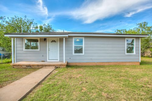 358 E 46th St, San Angelo, TX, 76903-1466 | Card Image