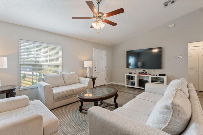 4947 Sw 166 Th Loop, House other with 3 bedrooms, 2 bathrooms and null parking in Ocala FL | Image 11