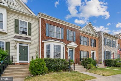 2519 Luckland Way, Townhouse with 4 bedrooms, 3 bathrooms and null parking in WOODBRIDGE VA | Image 3