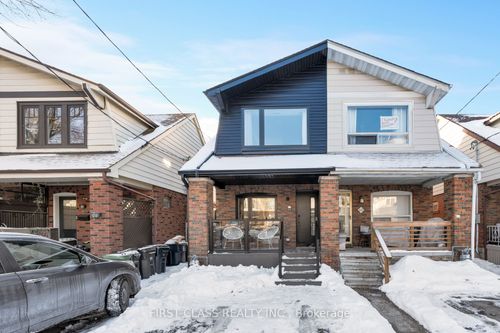 38 Bonnie Brae Blvd, East York, ON, M4J4N2 | Card Image