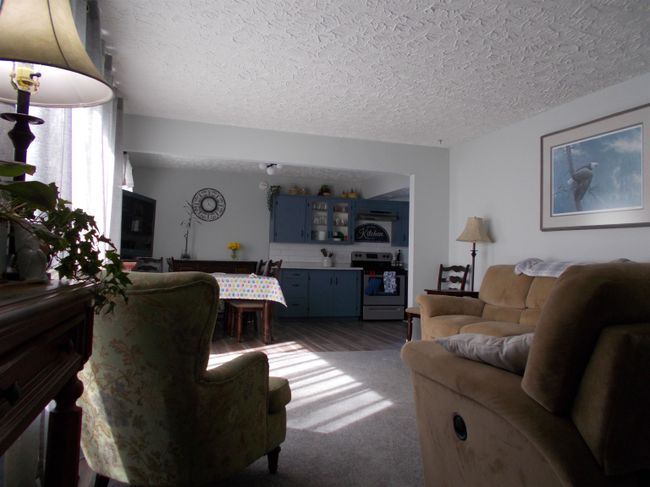 33363 11 Avenue, House other with 5 bedrooms, 2 bathrooms and 8 parking in Mission BC | Image 5