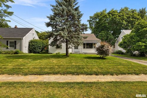 803 Eldridge St, Washington, IL, 61571-2819 | Card Image