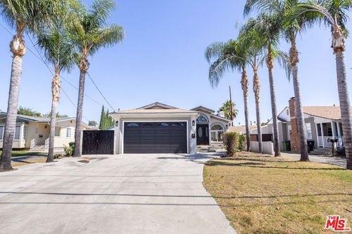 15065 Vose St, Van Nuys, CA, 91405-2934 | Card Image