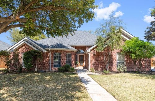 2709 Grey Fox Trl, Brownwood, TX, 76801-6062 | Card Image