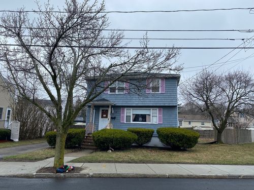 113 Grover St, Everett, MA, 02149-4308 | Card Image