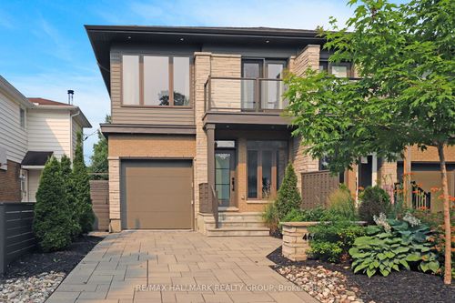460 Bevan Ave, Ottawa, ON, K1Z5S4 | Card Image