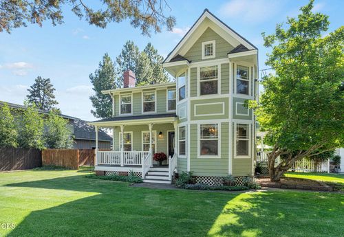 20001 Mcclellan Rd, Bend, OR, 97702-2006 | Card Image