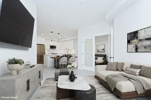 422-13458 95 Ave, Surrey, BC, V3V0H1 | Card Image