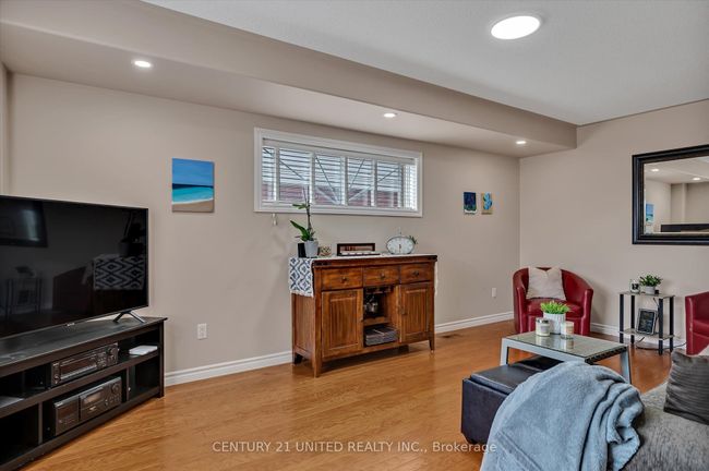 213 Farrier Cres, House other with 4 bedrooms, 4 bathrooms and 4 parking in Peterborough ON | Image 15