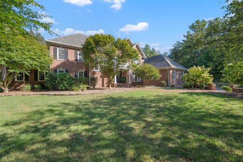 801 Covington Grove Blvd, Bowling Green, KY, 42104-4690 | Card Image