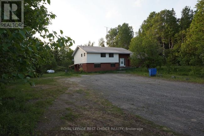 994328 Highway 11, House other with 4 bedrooms, 4 bathrooms and 6 parking in Cobalt ON | Image 20