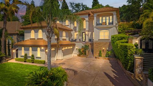318 Canyon Falls Dr, Folsom, CA, 95630-7121 | Card Image