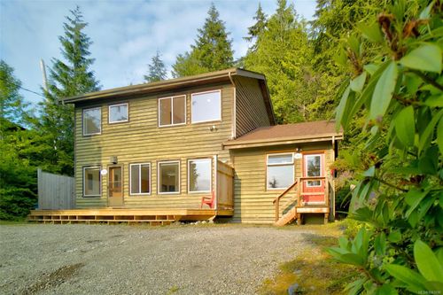 300 Fourth St, Tofino, BC, V0R2Z0 | Card Image