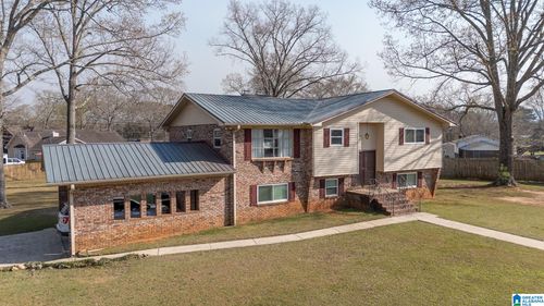 1907 Robinhood Dr, Oxford, AL, 36203-3319 | Card Image