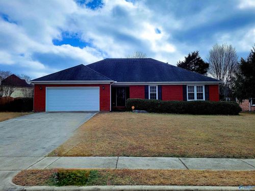 122 Pebblebrook Cir, Madison, AL, 35758-7684 | Card Image