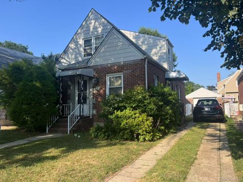 119 Emerson Ave, Floral Park, NY, 11001-1220 | Card Image