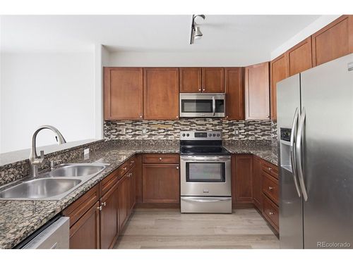 413-9079 E Panorama Cir, Englewood, CO, 80112 | Card Image