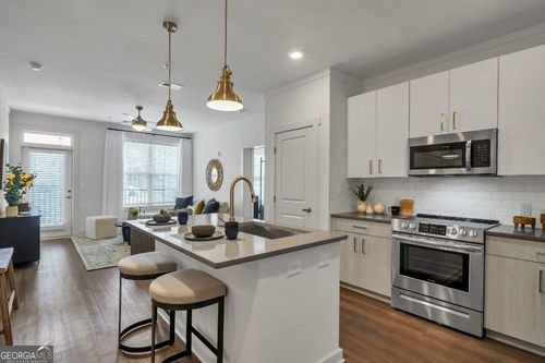 4207-300 Prominence Point Pkwy, Canton, GA, 30114-6926 | Card Image