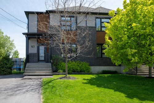 762 Rue Neil-Tracy, Sherbrooke, QC, J1N1A6 | Card Image