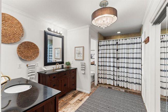 The primary bathroom! What great taste in design and functionality! | Image 20